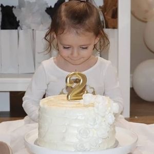 Meet your Posher, Dita